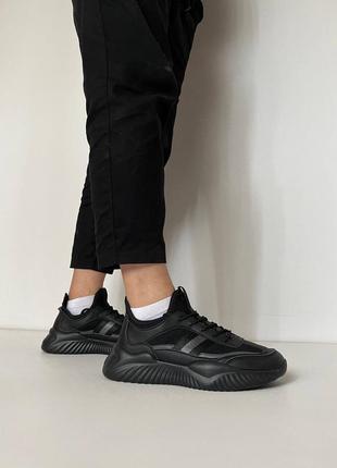 Легкие мужские кроссовки сетка на лето черные