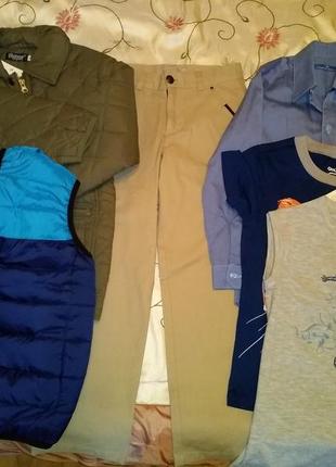 Пакет одежды на мальчика 122-128, школьная форма, куртка, футб...