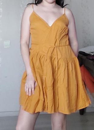 Платье горчичного цвета на запах asos 14 размер