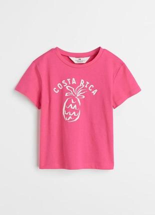 Яркая футболка, футболка с анансом, розовая футболка