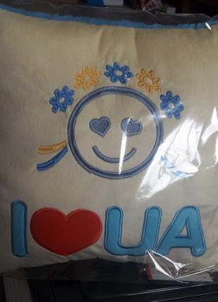 М'яка Патріотична Подушка I love UA Оригінальний Подарунок
