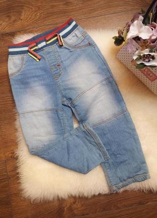 Весенние летние стрейчевые джинсы на 1-2 года на резинке