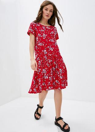 Красное платье в цветочек, размер xl