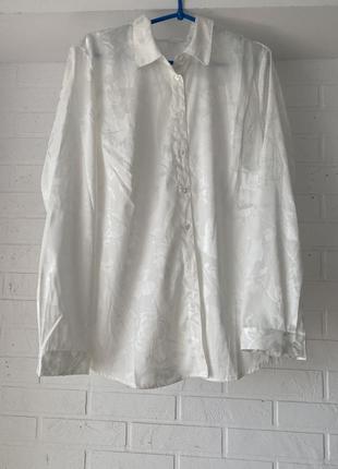 Невероятно красивая белоснежная рубашка блузка