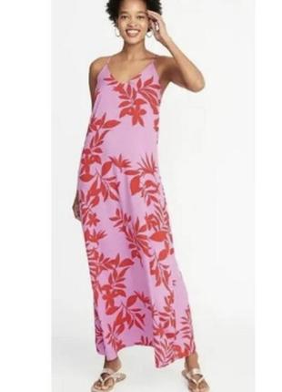 Сиренево-розовое платье макси с тропическими листьями гибискус...