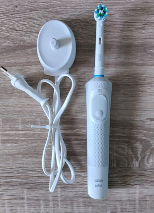 Зубна щітка електрична Oral-B Oral-B Vitality D100.424.1 Pro Cros