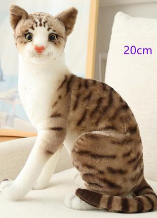 Мягкая игрушка реалистичный кот 20см