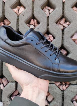 Кожаные черные кроссовки Kantsedal 42 размер