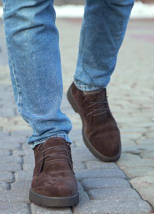 Замшевые ботинки коричневого цвета 44 размер