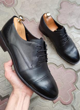 Черные мужские туфли дерби из натуральной кожи. Стиль и качество!