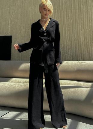 Классический льняной женский костюм черного цвета