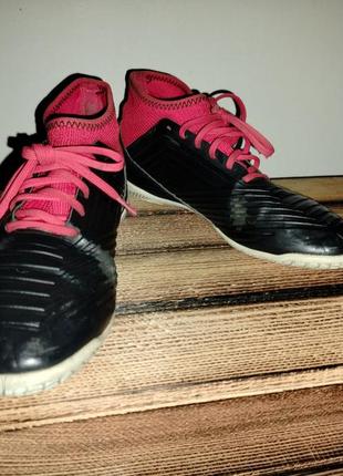 Футбольні кросівки adidas predator 38 2/3 розмір (24.7 см)