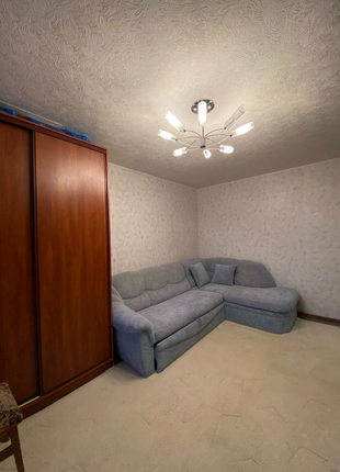 Сдам 2 комнатную квартиру с ремонтом, метро Холодная гора