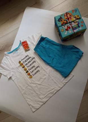 Пижамка, набор шорты и футболка emoji 6-8 лет
