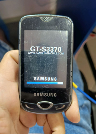 Телефон Samsung S3370