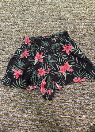 Легкие летние шорты юбка с цветочным принтом хс с