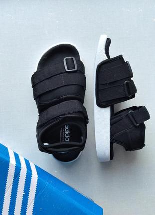 Трендовые сандалии босоножки адидас adidas