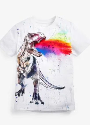 Белая футболка с динозавром next на мальчика 5 лет