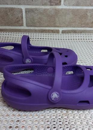 Босоножки crocs 27р