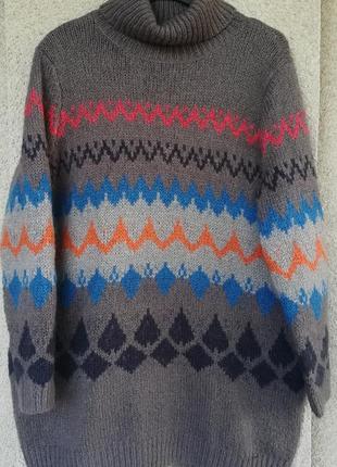 Удлиненный женский свитер