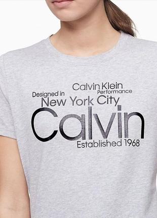 Базова футболка calvin klein. оригінал з сша