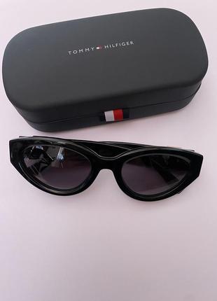 Tommy hilfiger солнцезащитные очки 1957/s