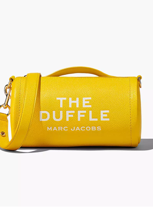 Желтая спортивная кожаная сумка marc jacobs the duffle