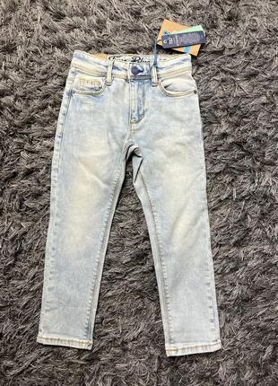 Легкие джинсы на девочку 3-4 лет