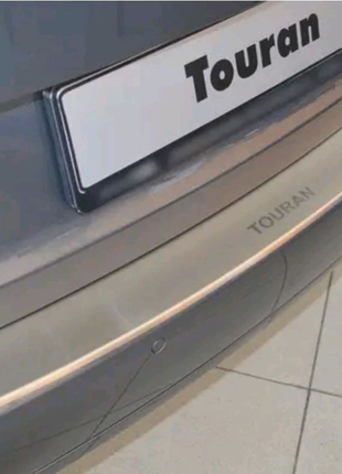 Накладка на бампер с загибом Volkswagen Touran II 2010-