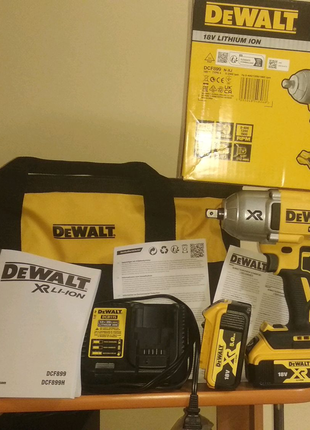 Гайковерт акумуляторний ударний DeWalt трьохшвидкісний