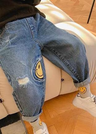 Новые джинсы свободного кроя