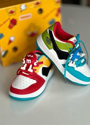 Дитячі кросівки м&м для хлопчика та дівчат Яскраві та круті кросі
