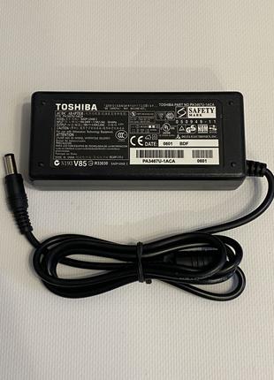 Блок Питания для ноутбука Toshiba 19V 3.42A 5.5*2.5mm