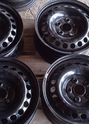 Диск колесный R16 Volkswagen T5