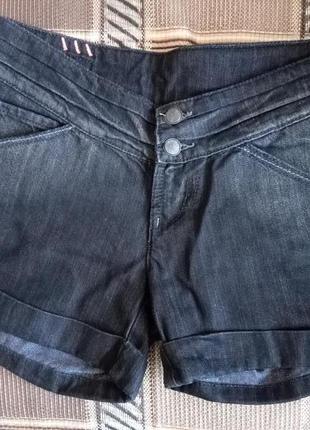 Классные джинсовые шорты для девочки