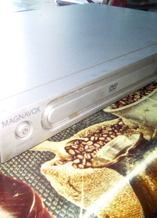 DVD   Magnavox   Made in Hungary недорого