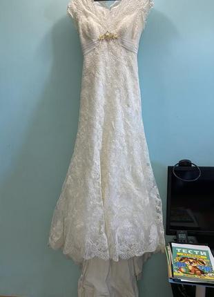 Свадебное платье со шлейфом размер хс/с