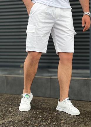 Мужские шорты белого цвета