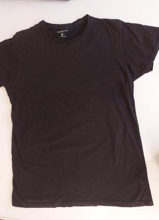 Черная футболка, размер m-l