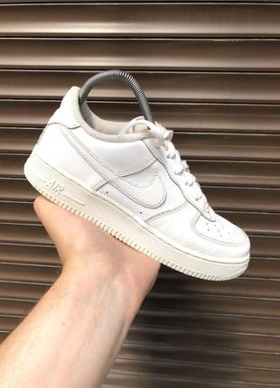 Nike air force 1 le (gs) 37,5р 23,5см кроссовки оригинал