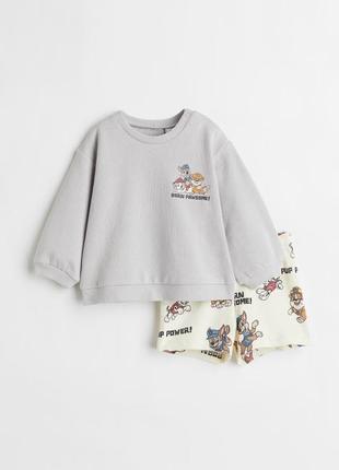 Комплект свитшот и шорты от h&m для малышей