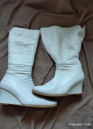 Білі чоботи зимові р 37 ,стан на фото