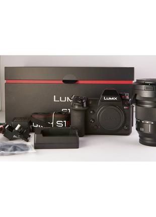 Panasonic Lumix S1R Бездзеркальна камера з 24-105мм об'єктивом