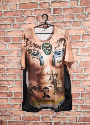 Забавная футболка тело с татуировками