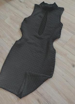 Мини черное сексуальное платье декольте вырезы на талии