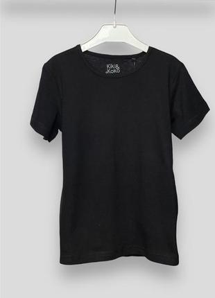 Черная прямая футболка для девочки 116/черная футболка без рис...