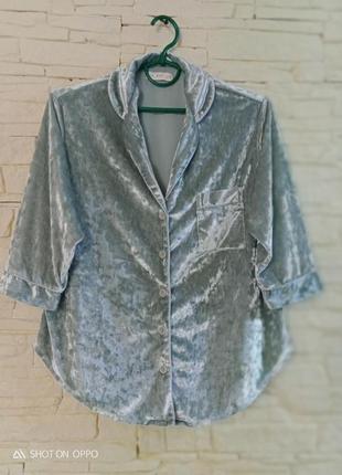 Велюрова блуза, жакет у піжамному стилі