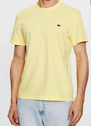 Мужская желтая футболка lacoste