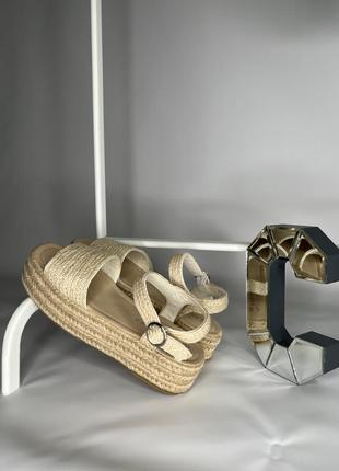 Літні босоніжки, сандалі на платформі в стилі еспадрільї з нат...