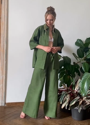 Брючний лляний костюм пандро season зеленого кольору